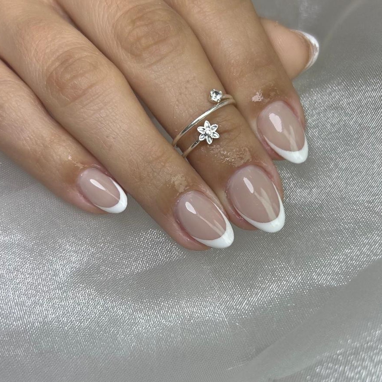 Trabalho de unhas realizado no estúdio 6