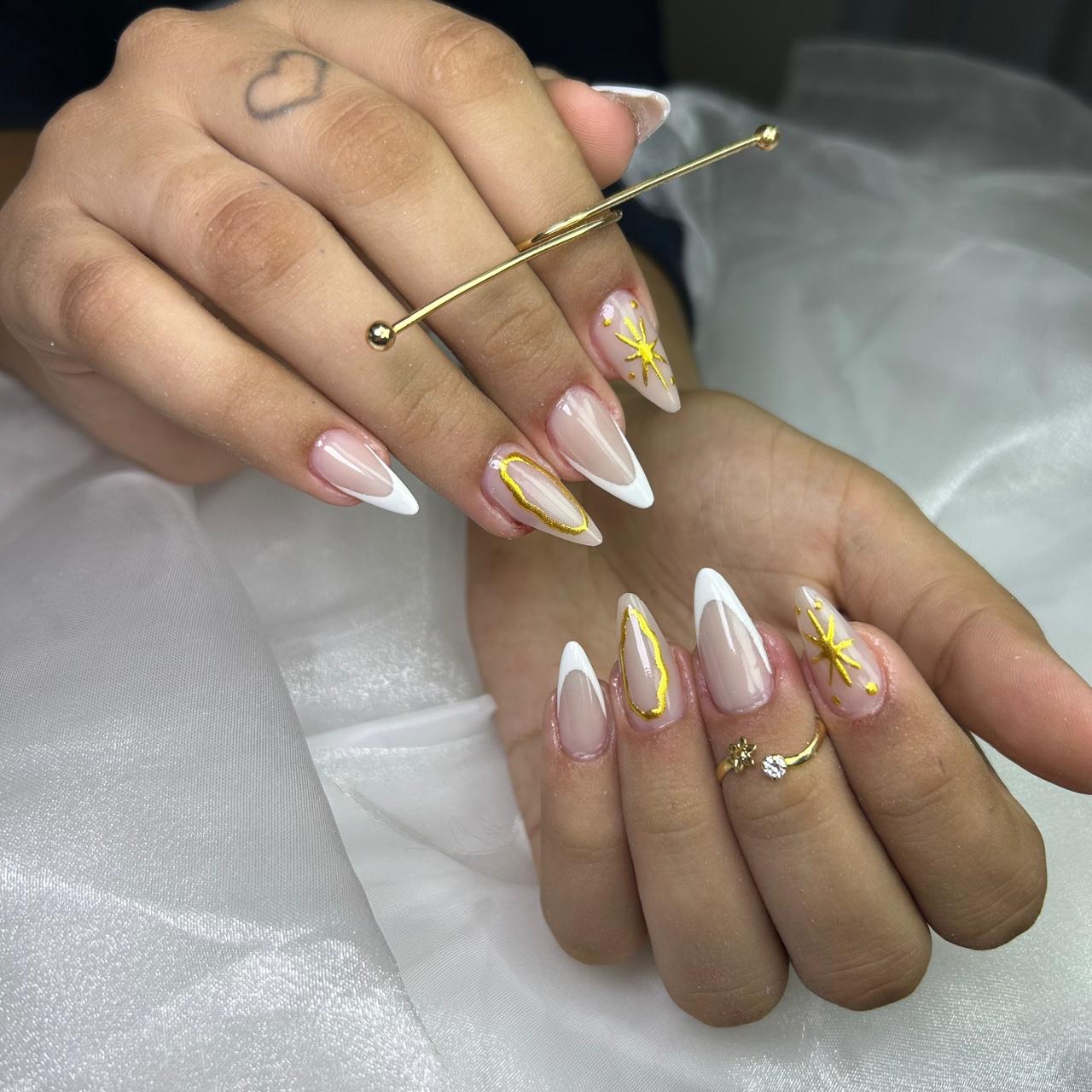 Trabalho de unhas realizado no estúdio 1